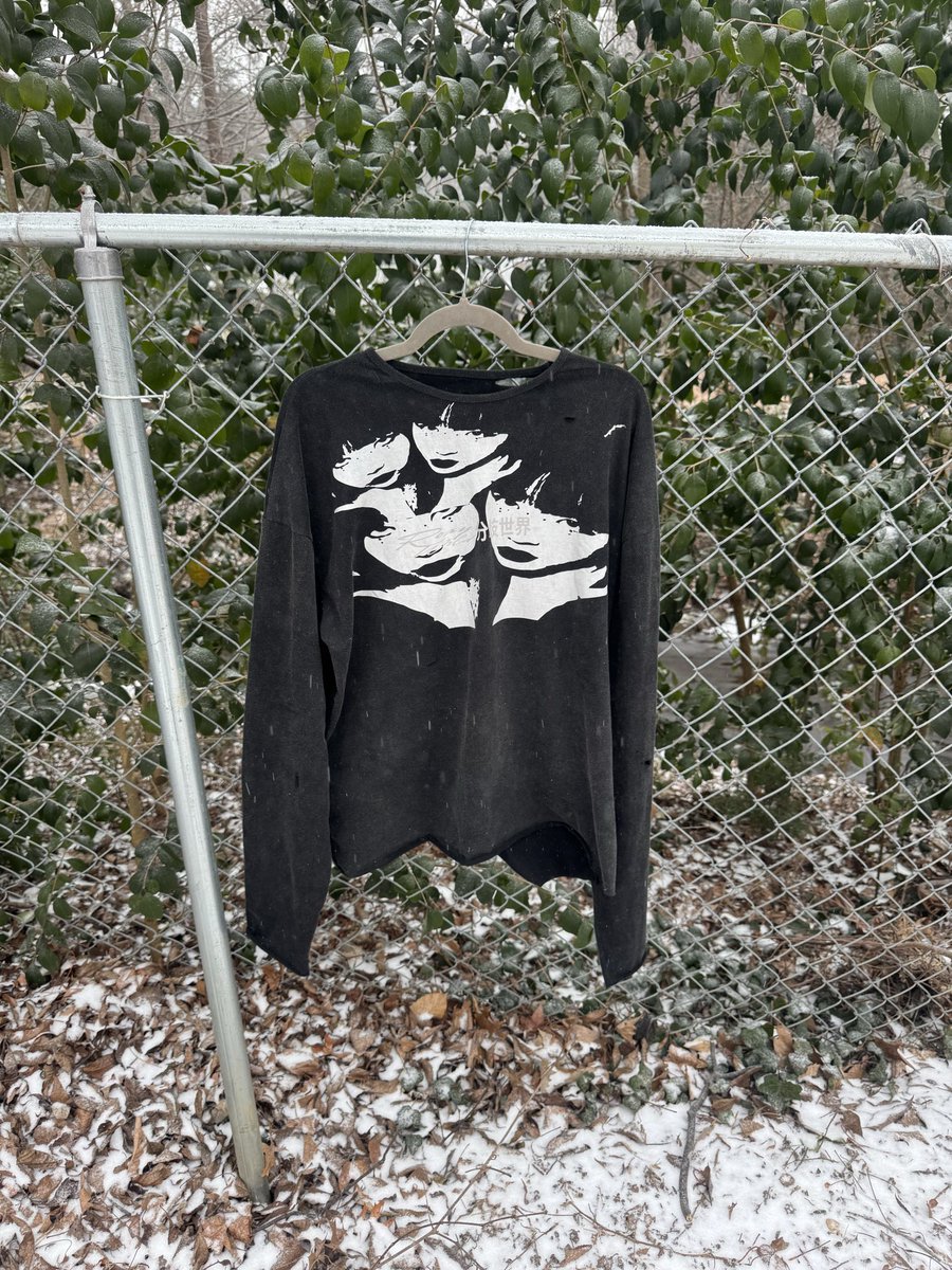 R5XZY's tweet photo. @goyardcar @urpreal I’m actually a designer been designing for 2 years now I’m not the best but I know my work is actually nice vs his …. All designed by me https://t.co/wIILtzgM4c