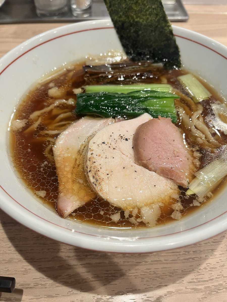 cyarusan's tweet photo. 最近食ったラーメン https://t.co/7ggquW6Ydg