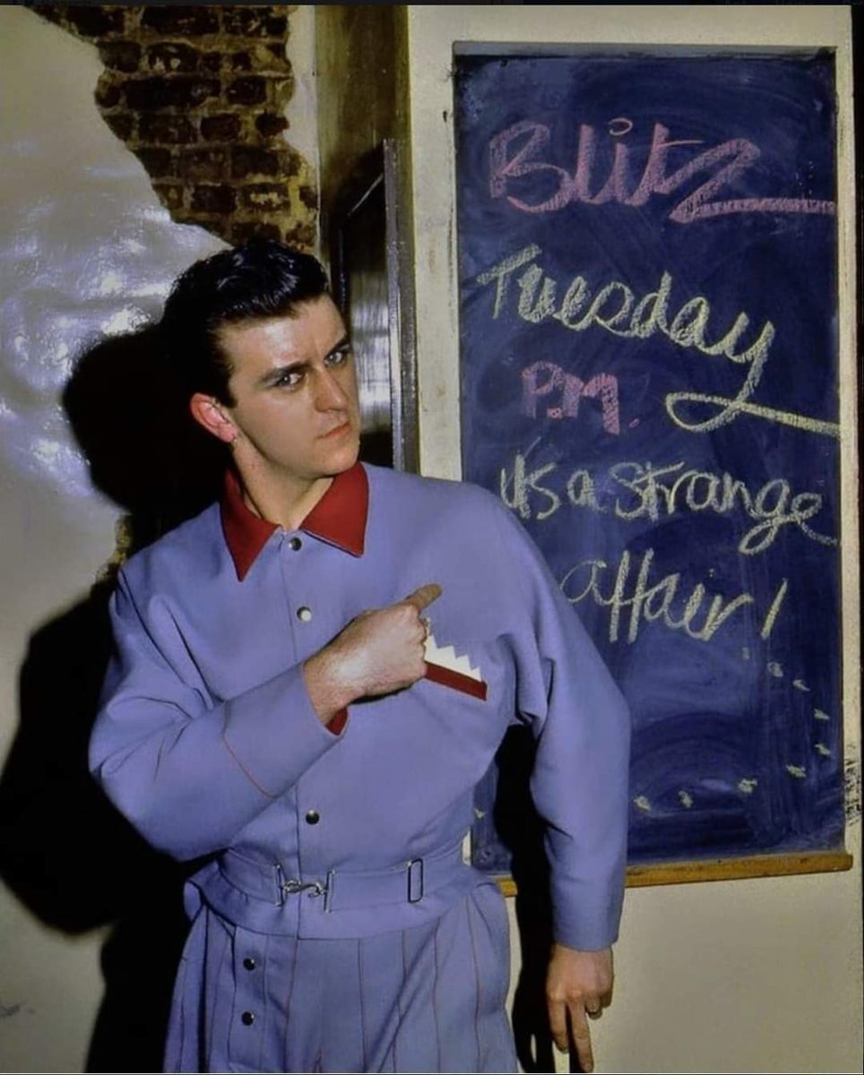 LoganSky's tweet photo. Missing STEVE STRANGE on his birthday.. he was an innovator, artist and legend.. his creative legacy, love &amp; charm, lives on in our hearts and lives.. reminding us life is too short.. you were a ray of inspiration.. so many stories.. R.I.P
🖤 28.5.59 - 12.2.15 🖤
#stevestrange https://t.co/3DxZCblSz2
