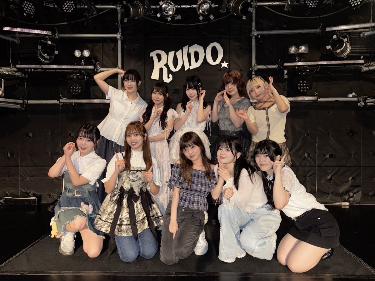 upf_project's tweet photo. 🐸 thank you キラ×ロク 🐸

UPPER FROG PROJECT PRESENTS
「kira×69-キラロク」 @ RUIDO

お越し頂きありがとうございました！
今回出演して下さったENVY PARANOIDさんにも参加頂いた、アパフロ通信も発行しました✏︎♡
ぜひお家でゆっくりご覧下さい👀！

〜本日は全グループ私服特典会でした〜

#UPPERFROGPROJECT
#アパフロ
#キラロク