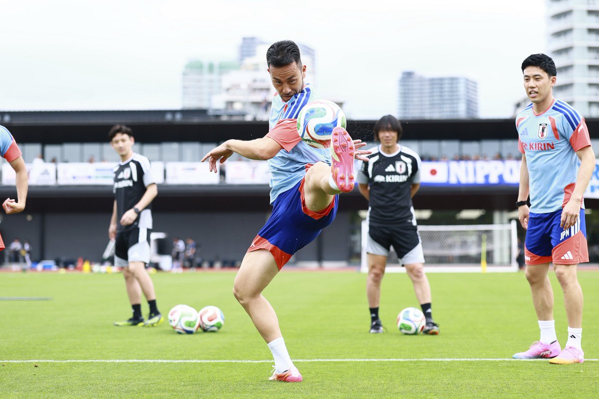 MAYA YOSHIDA tweet media