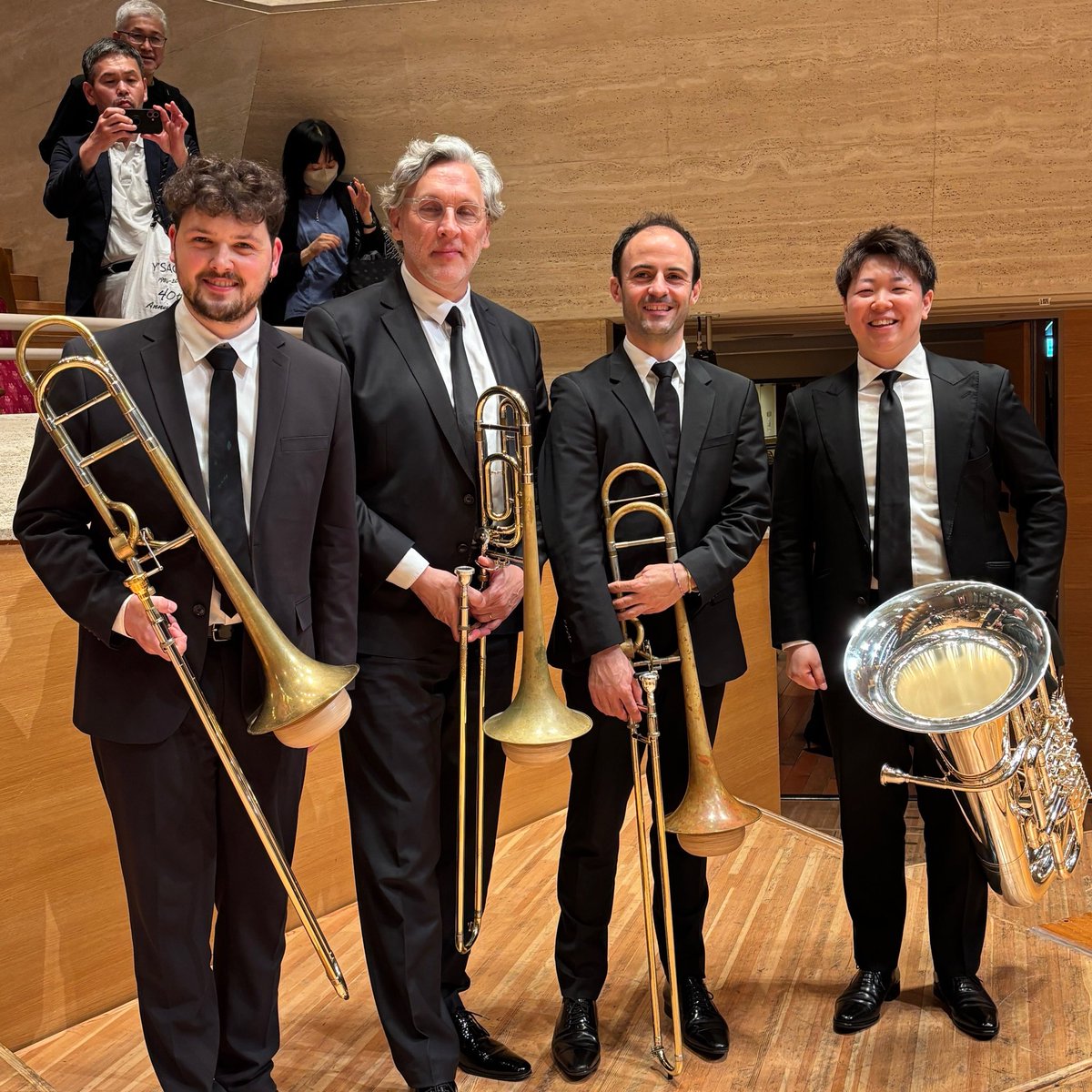 NanaIshimaru's tweet photo. 本番2時間半前にご連絡をいただき、急遽Jaap van Zweden指揮、Orchestre Philharmonique de Radio Franceの日本公演に参加しました🇫🇷
貴重で刺激的な体験でした！😂 https://t.co/GaL4kbp4p8