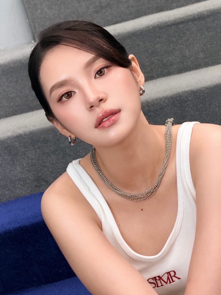 act2534's tweet photo. คนสวยขา ❤️
#CherprangAreekul https://t.co/H4S1mRh7Iz