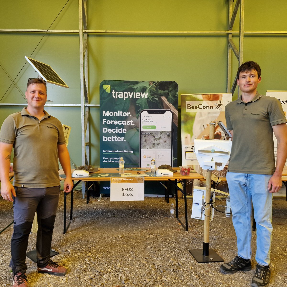 Trapview_'s tweet photo. Yesterday at the Day of Agrorobotics and Advanced Technologies in Agriculture in Ptuj, our colleagues presented how Trapview helps growers make data-driven #CropProtection decisions with precise pest  data.
Less insecticides. Healthier crops. 🌱
#AgTech #Agriculture #Trapview https://t.co/oERfSmXzfE