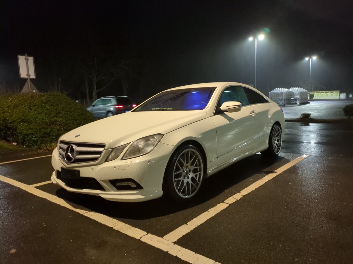 Erriasu's tweet photo. @momosuzunene 2009 Mercedes Benz E500 Coupé https://t.co/V7VuHwmcz1