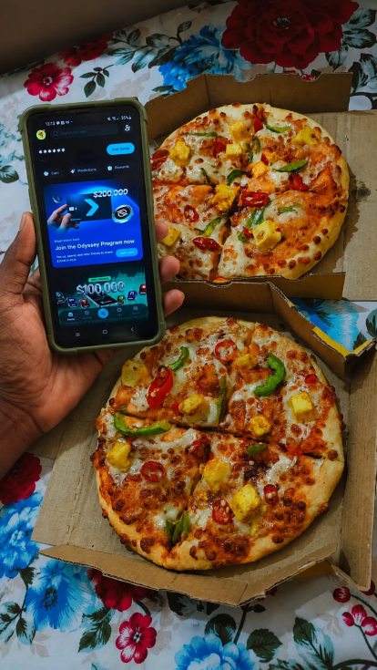 jbinone's tweet photo. @BitgetWallet One pizza. One transaction. One historic crypto moment. 🍕
Happy Bitcoin Pizza Day to everyone celebrating!
Powered by crypto, fueled by community — with Bitget Wallet 💛 https://t.co/6yz2wmJsYE