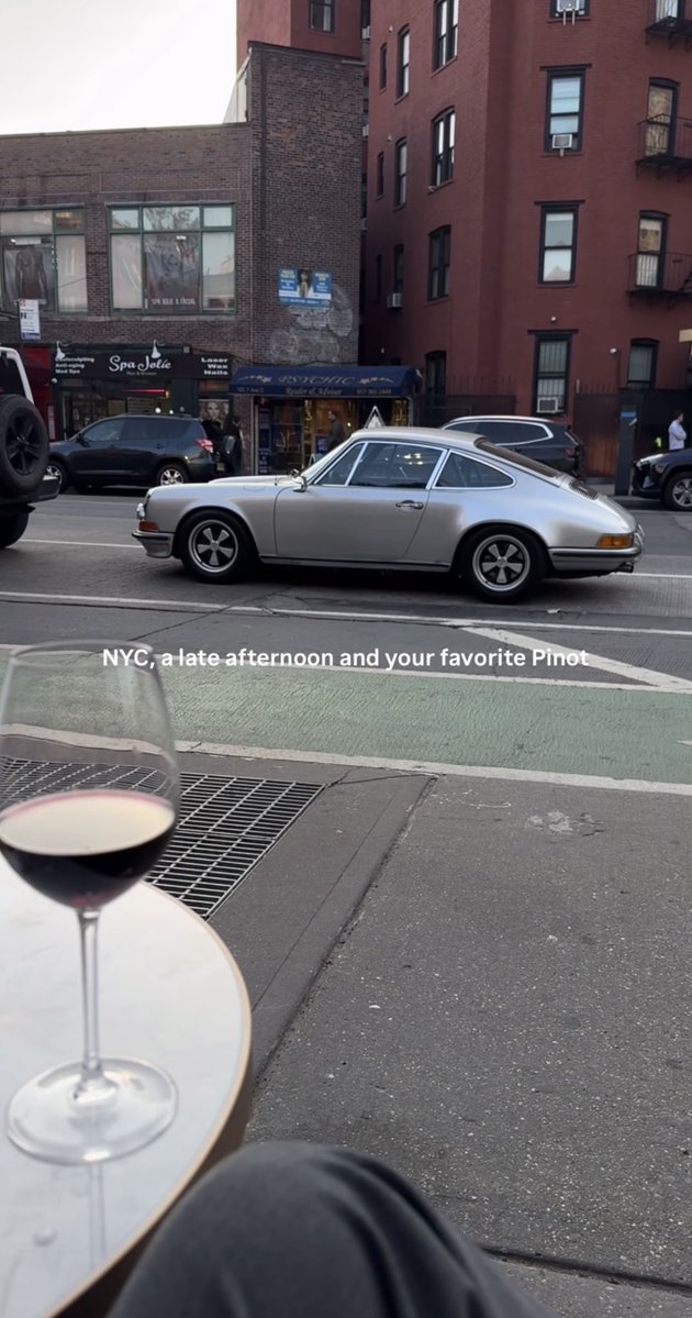 rfkenmore's tweet photo. Spirit animal?

Found a guy who parks his Porsche on the street in NY and then stares at it

So beast https://t.co/DQpcy9wXCk