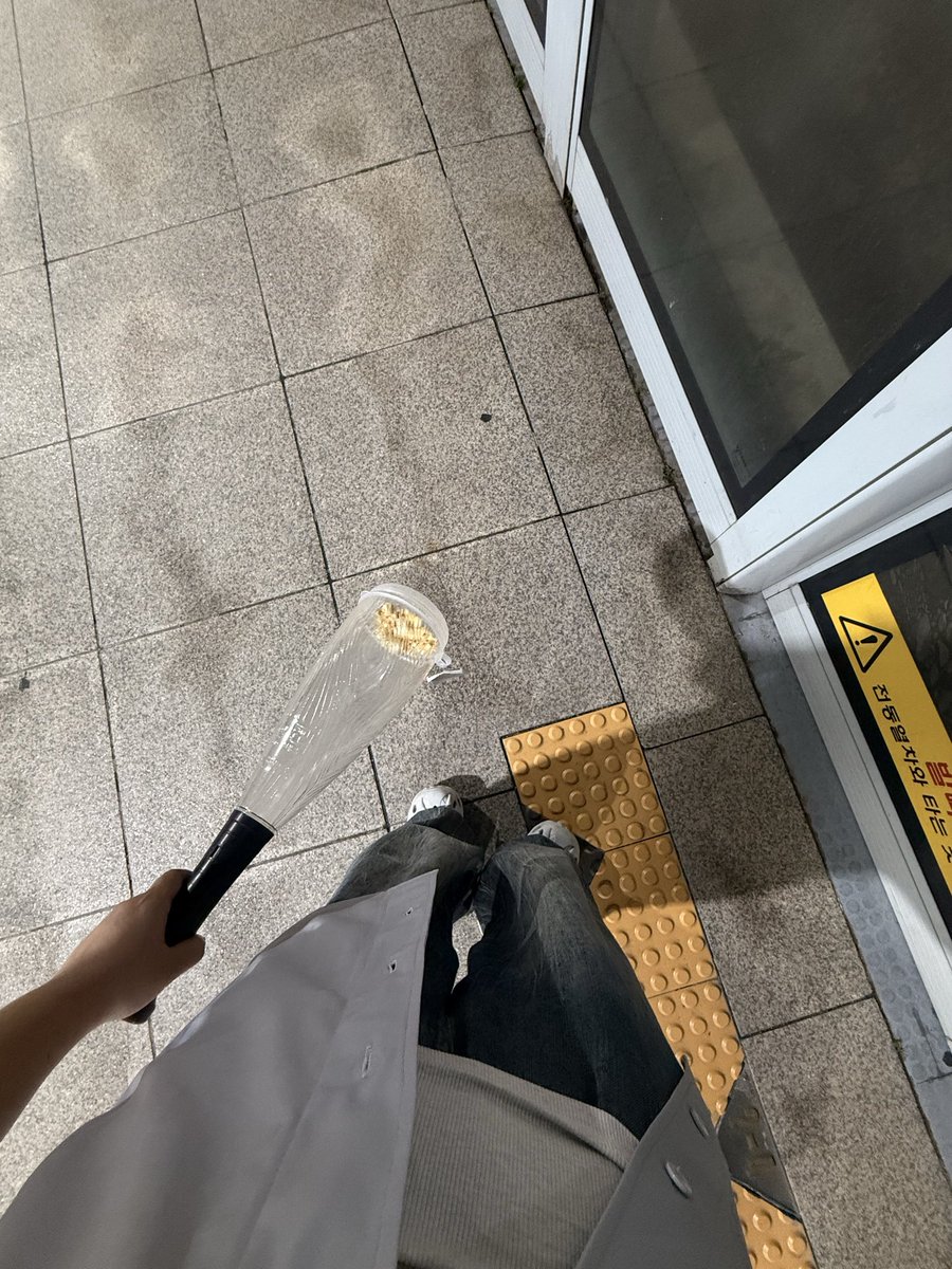is2uyu's tweet photo. 경기 전과 후 https://t.co/3vcMGp4Bw8