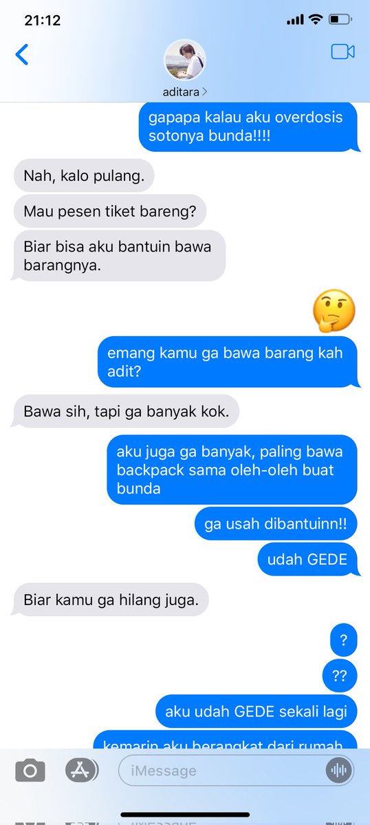 tyunyeow's tweet photo. beomtae | beomgyu x taehyun local au one tweet [ aditara x adnan universe timeskip ] 

adit yang udah mikirin libur semester padahal uas aja belum. https://t.co/Fqg16GlGea
