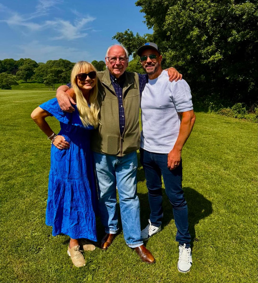 DjLeeButler's tweet photo. LEGEND 🙌 The Hitman & her!! 

What a pleasure chatting to Pete Waterman today in Sherdley Park! Pete is hosting the Retrospective Festival on Sept 11th with Tpau , heather Small , Boyzlife , Sybil & lots more plus Reminisce Classical in the woods! 

His passion for music is special and very contagious.. And his stories are sensational.. Hear some of our conversations on In Demand Radio tomorrow morning #brekkybutler 

He also said Hold ya Plums was his fav radio show so my dad  passed me some hold ya plums cds for him 

Boss 🥰🔉