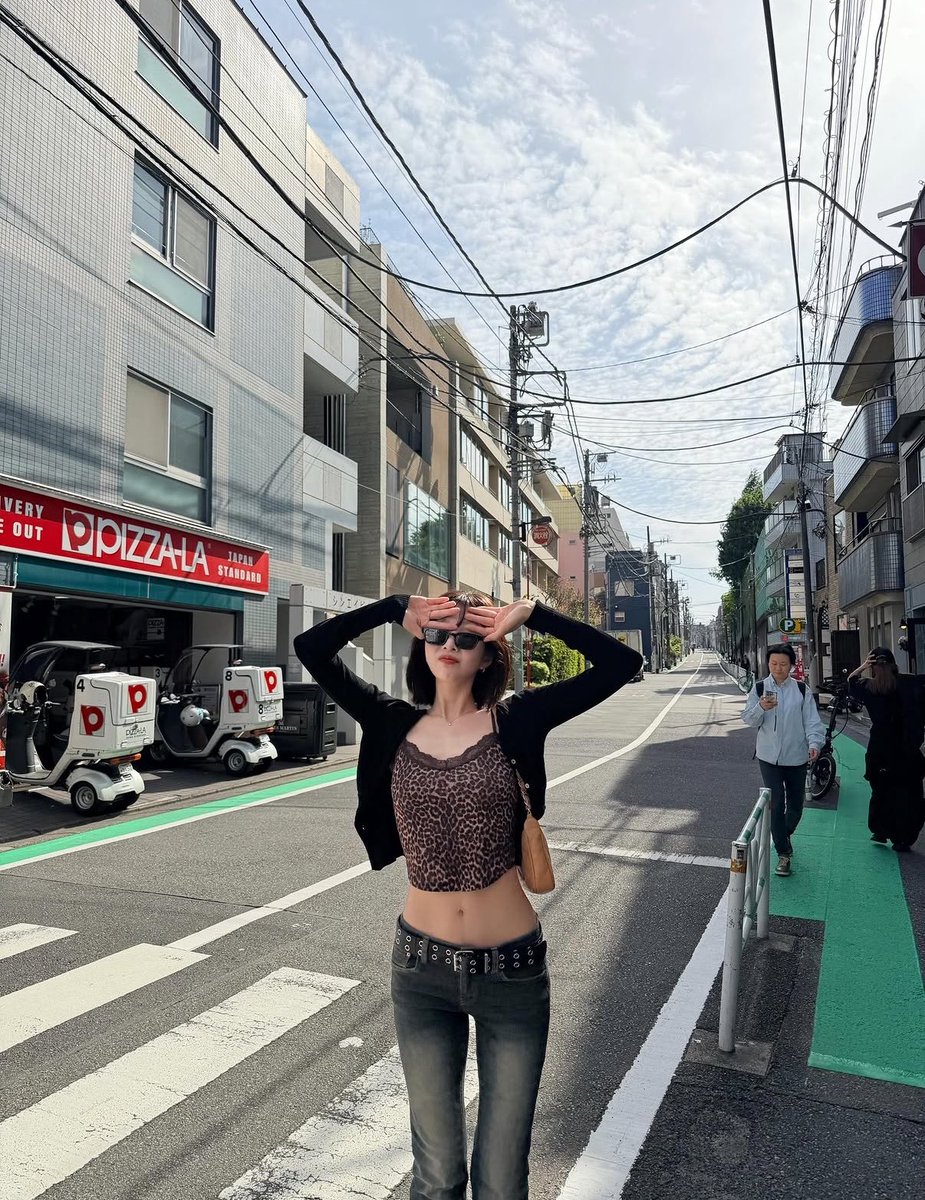 p2eeechluv's tweet photo. 퍼컬이 핫걸 https://t.co/PA0fFvWXte