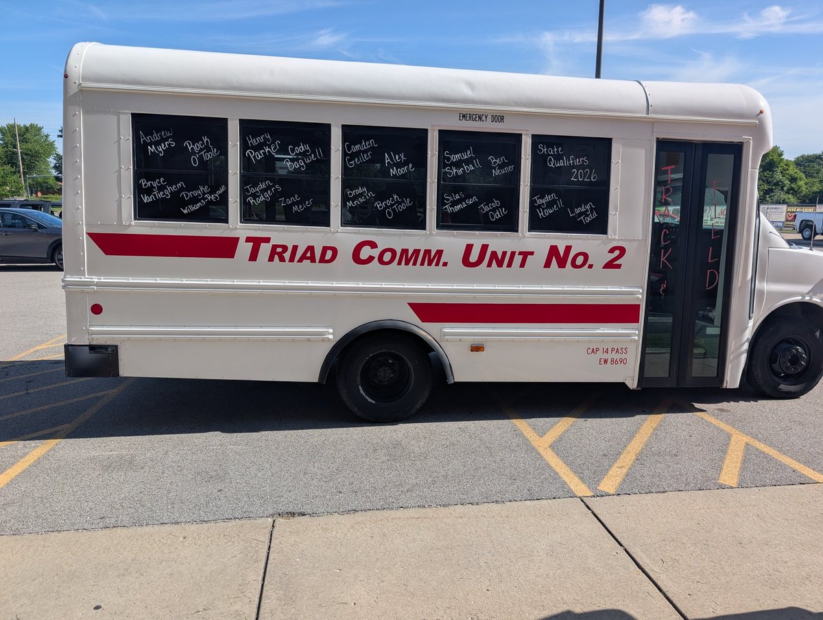 THS_trackfield's tweet photo. Thank you to the Track &amp; Field parents for making our rides look awesome for State! https://t.co/vG9UfJG6UJ