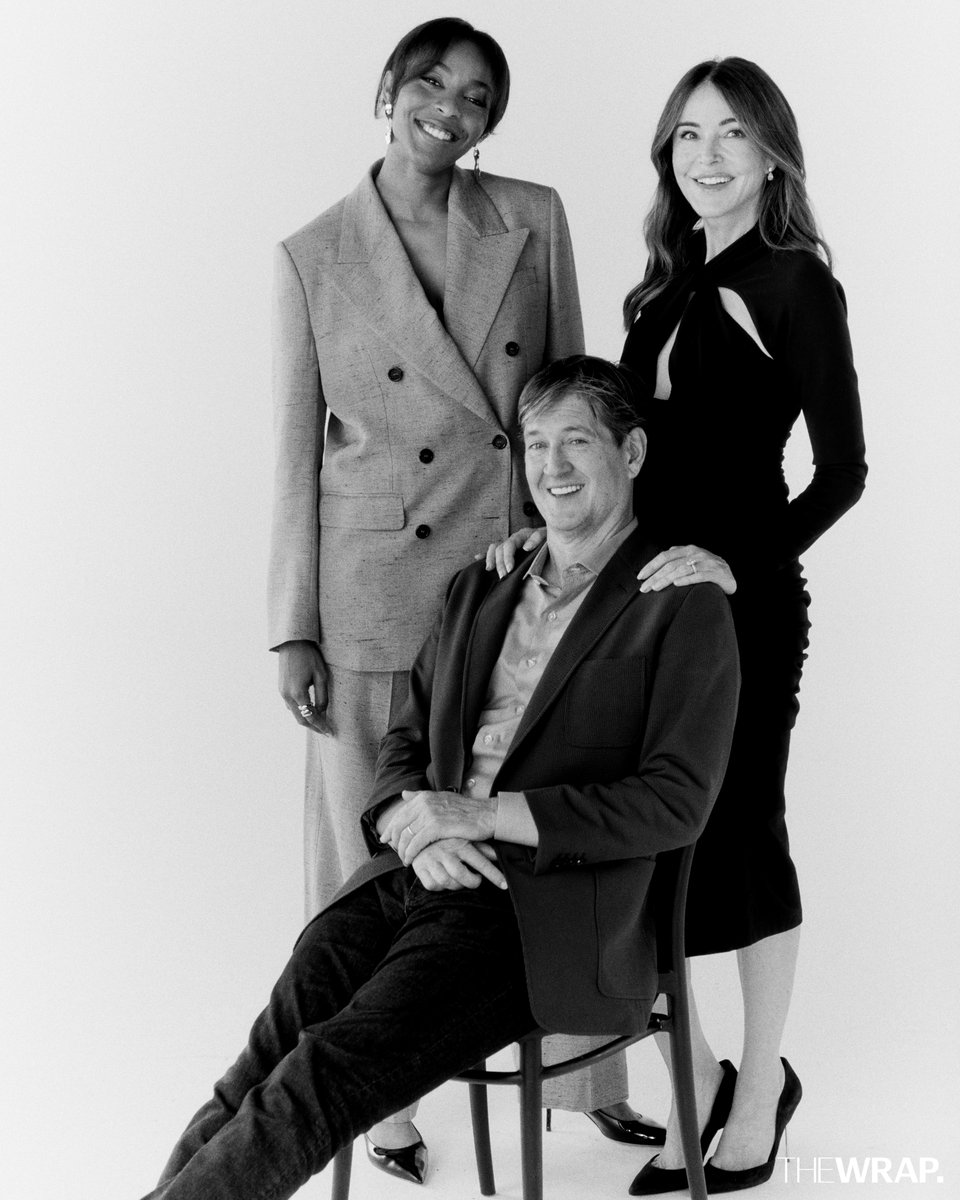 TheWrap's tweet photo. #TheWrapMagazine: How Bill Lawrence Became TV’s Most Prolific Showrunner

Lawrence has become one of the most prolific, successful and distinctive showrunners and creators in television over the past few decades, from his days with #SpinCity and #Scrubs to his recent quintet of comedies like #Rooster, #TedLasso and #Shrinking that have firmly established him as the poet laureate of middle-aged male depression.

Read the full interview: https://t.co/ynxpAKJfM5

Photos by Arsenii Vaselenko