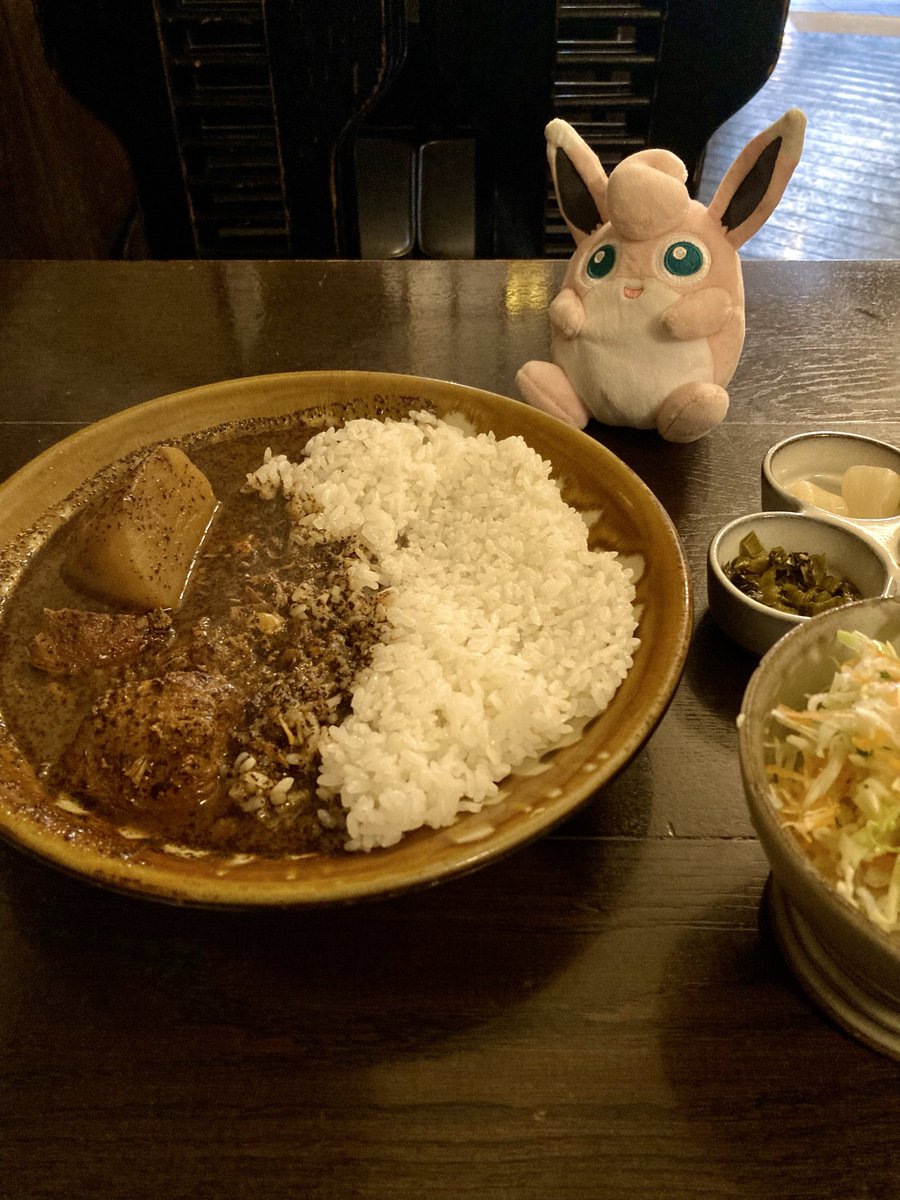 fly2zefiro's tweet photo. プクリンさんとカラオケ行って、カレーと珈琲キメてきました☕️🍛🍮 #Wigglytuff https://t.co/Hn4qPOMr2s