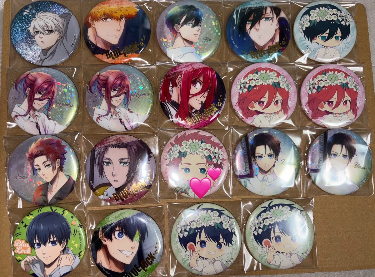 Y_kmo_yus's tweet photo. @mqtzMmleN0gHCM3 はじめまして、こんばんは。通知がなく気づくのが遅くなり大変申し訳ございません。
画像💕のものと交換可能でしょうか？ご検討よろしくお願いいたします🙇🏻‍♀️ https://t.co/WSKtwLtYS6