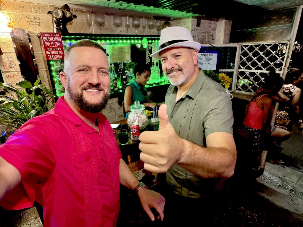 slowjams's tweet photo. Old Havana is rife with tourist spots, but take me to the place where I’m the only Gringo in sight. Found it. ✔️ https://t.co/sAxhJTdUdj