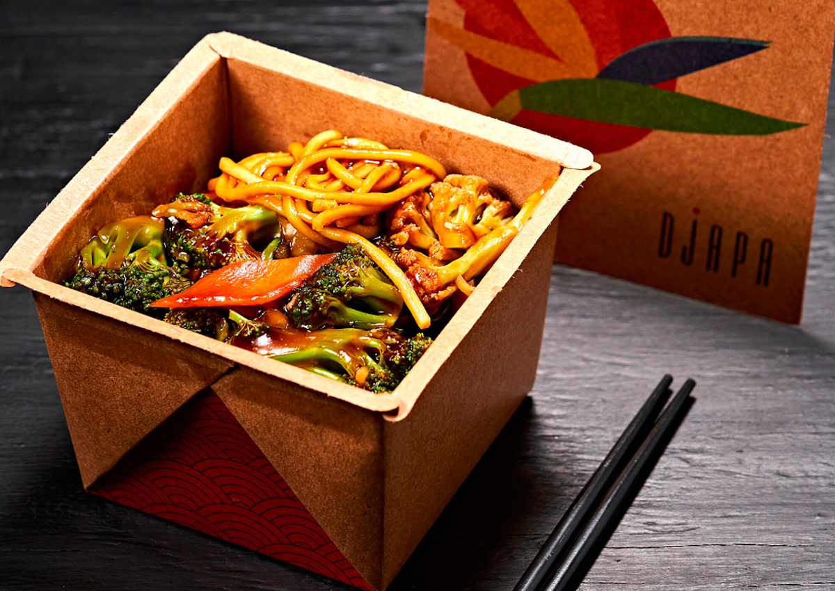 scuadrainbox's tweet photo. ❄️ Comida quente no delivery precisa chegar bem apresentada e segura.

Veja no blog da Scuadra Embalagens como escolher embalagens para comidas quentes no inverno.
https://t.co/771AKKVsRA https://t.co/zhmmavweIe