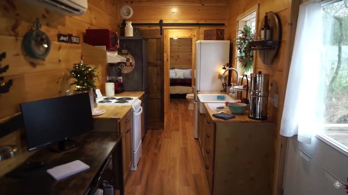 TinyHouseTalk's tweet photo. Martha named her shipping container home the 'Death Star' — and she lives in a tiny house community where she sees her neighbors every day. No-loft container life done right.

https://t.co/saFIvldA6T

#tinyhouse https://t.co/AGGM6roMba