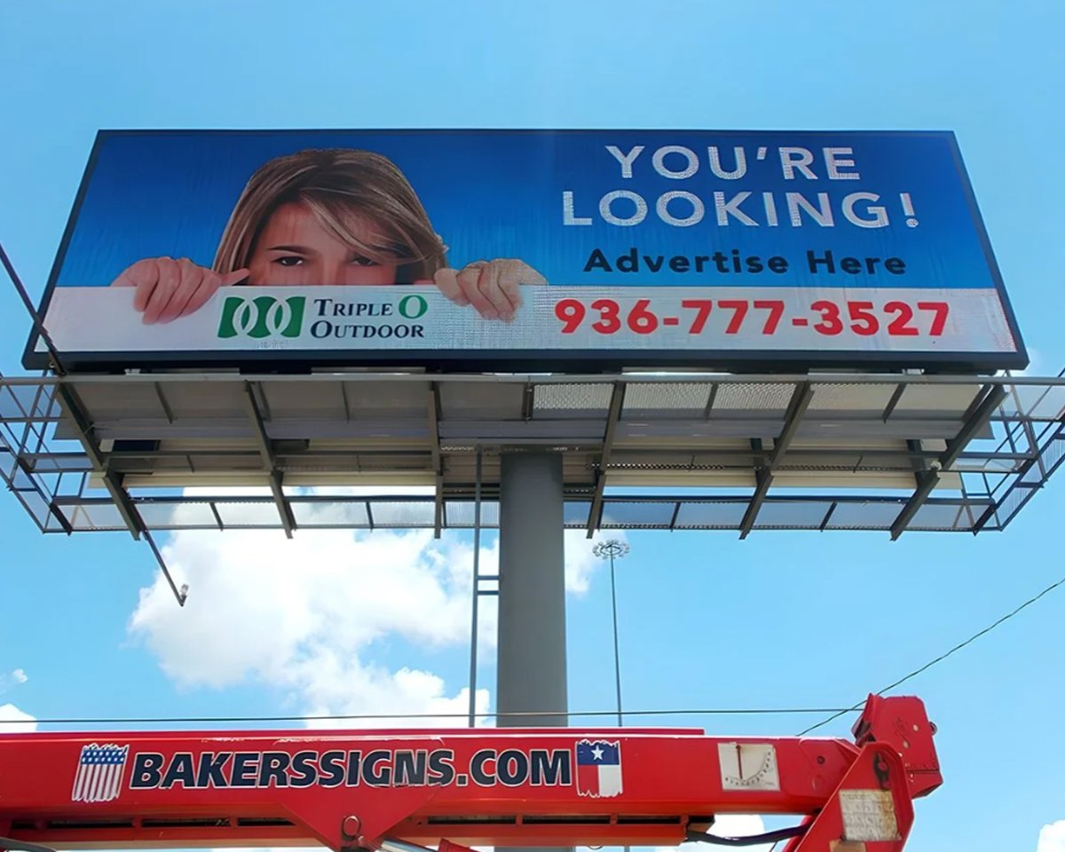 bakerssignstx's tweet photo. Billboards are massive engineered structures, and building them takes real facilities, cranes, and expertise. That’s why businesses across Houston trust Bakers’ Signs &amp; Manufacturing.

https://t.co/bU5nxDjMiN
936-446-1239

#BillboardSigns #SignManufacturing #CustomSigns https://t.co/RcwYZwDELF