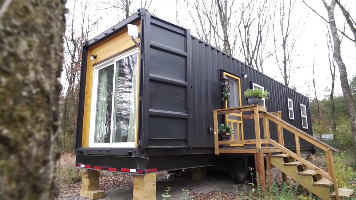TinyHouseTalk's tweet photo. Martha named her shipping container home the 'Death Star' — and she lives in a tiny house community where she sees her neighbors every day. No-loft container life done right.

https://t.co/saFIvldA6T

#tinyhouse https://t.co/AGGM6roMba