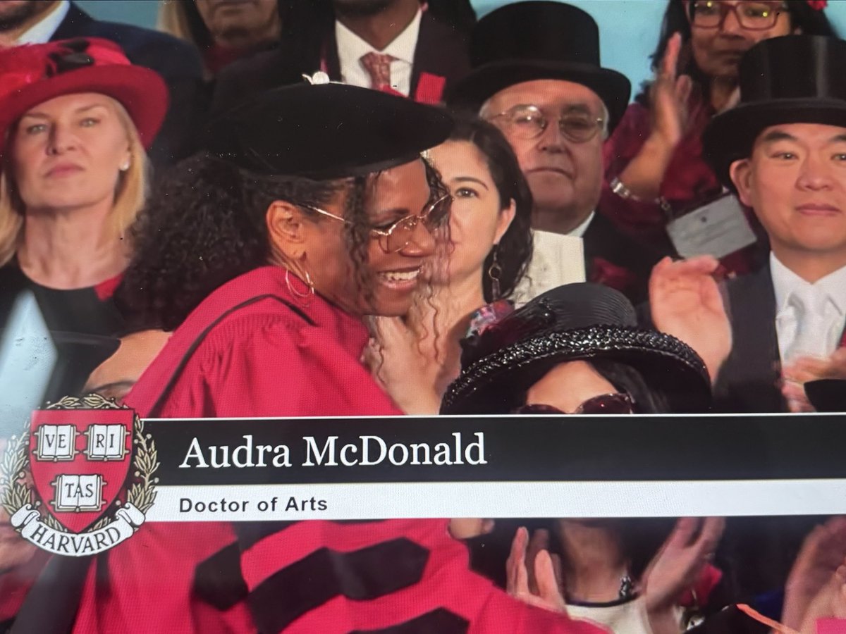 Audra McDonalds Oscar Campaign Manager tweet media