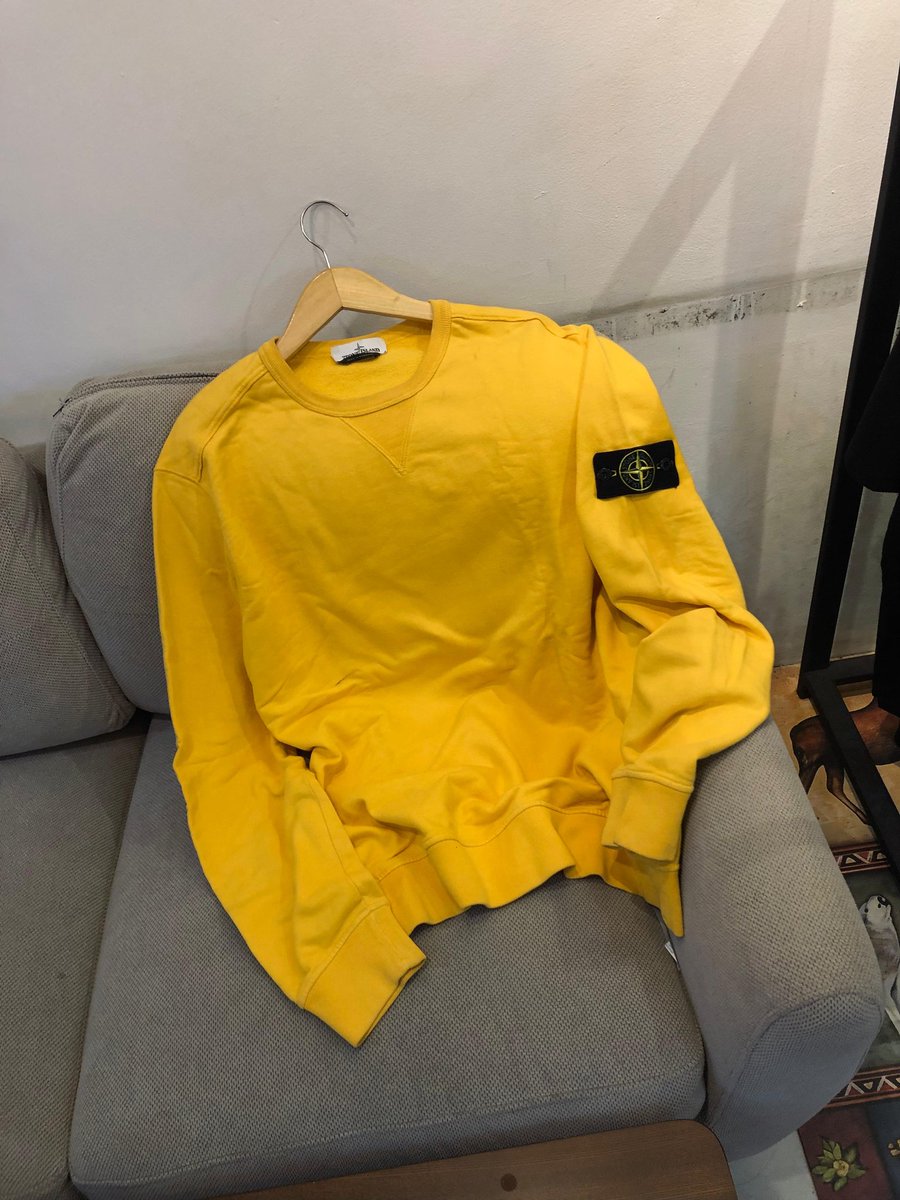 melinakars's tweet photo. 1. HD Fred perry 71x61on tag xl
2. ⁠CN SI tiedie 78x66 on tag xl
3. ⁠CN SI green 80x68 on tag xxl
4. ⁠CN SI yellow 77x65 on tag xxl
5. ⁠HD SI red 73x63 on tag xl
6. ⁠LS Kancing SI grey 73x63 on tag xl
7. ⁠OVS SI 77x63 on tag xxl
8. ⁠HD SI Shadow Project 74x74 on tag xxl https://t.co/mnL2iBIE7g