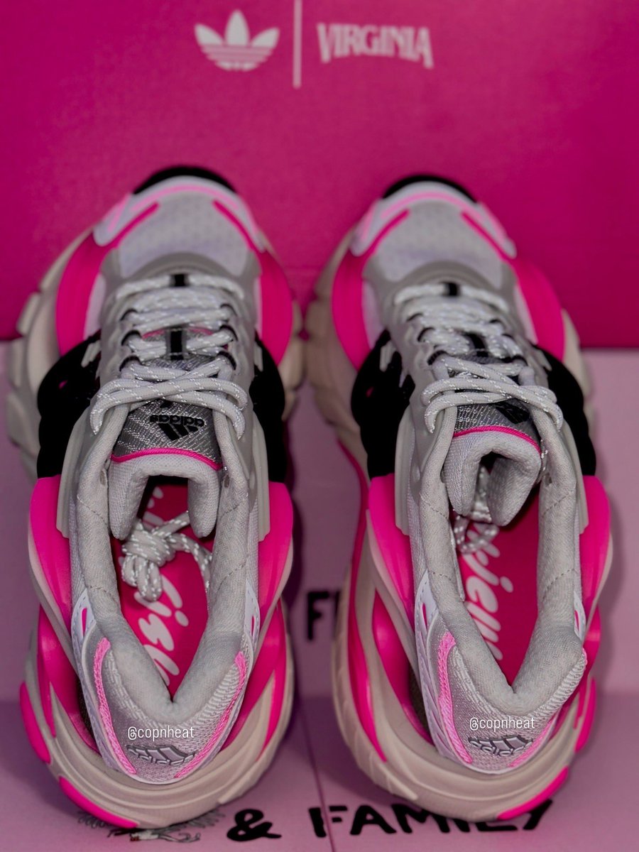 Copnheat's tweet photo. 2026 hasn’t been too bad… 🪼🎟️

Adidas Adistar “Jellyfish” by Pharrell Williams Friends &amp; Family.

One of the most limited pairs of the year — Miami exclusive access via QR raffle.

Grateful to add these to the collection. 

@copnheat 👮🏾‍♂️🔥

@SOLELINKS @HYPEBEAST @houseofheat https://t.co/5MBwDOJ09d