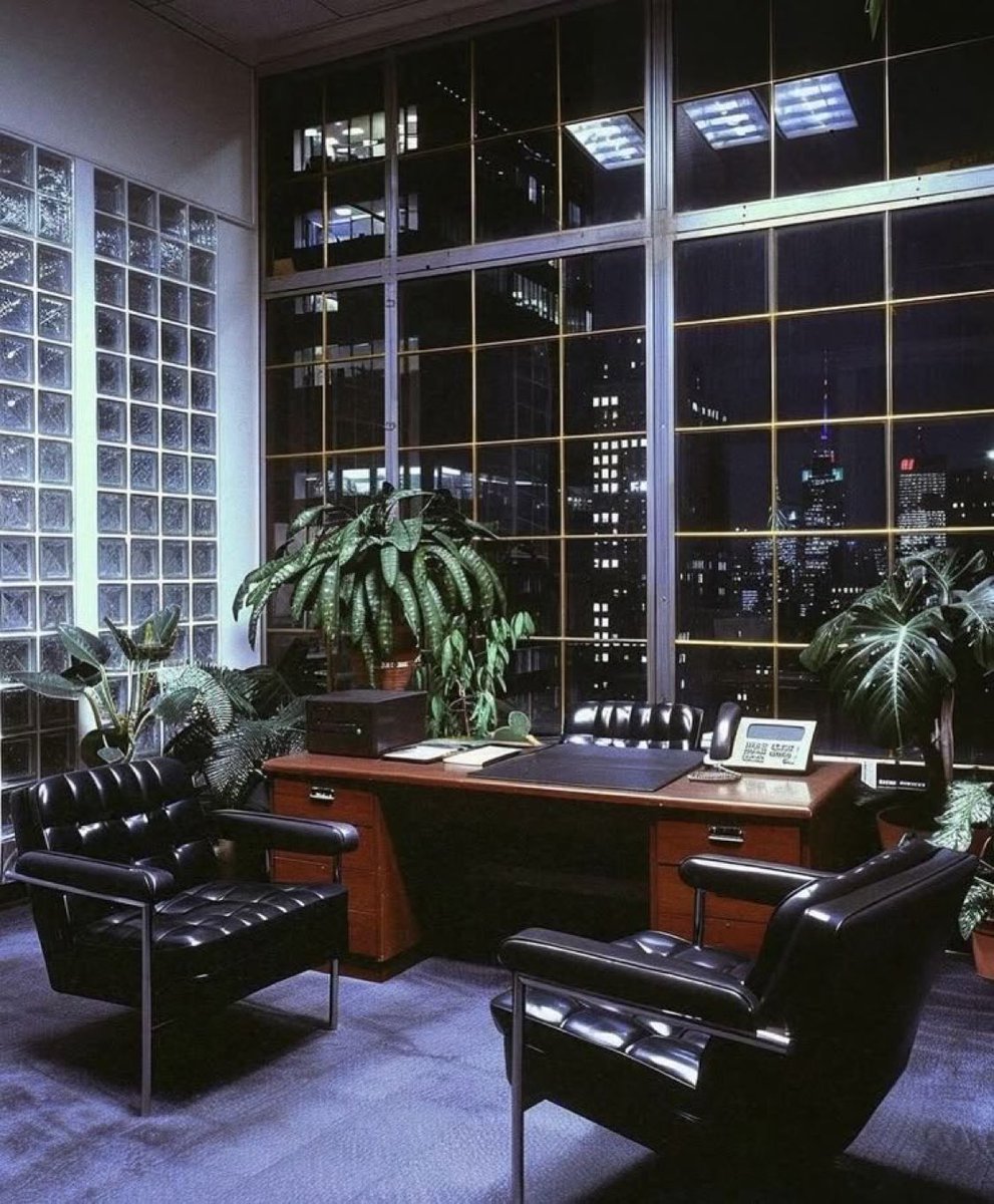 1980Finance's tweet photo. The aura of being a CEO in the 1980’s https://t.co/o7gcoGafoe