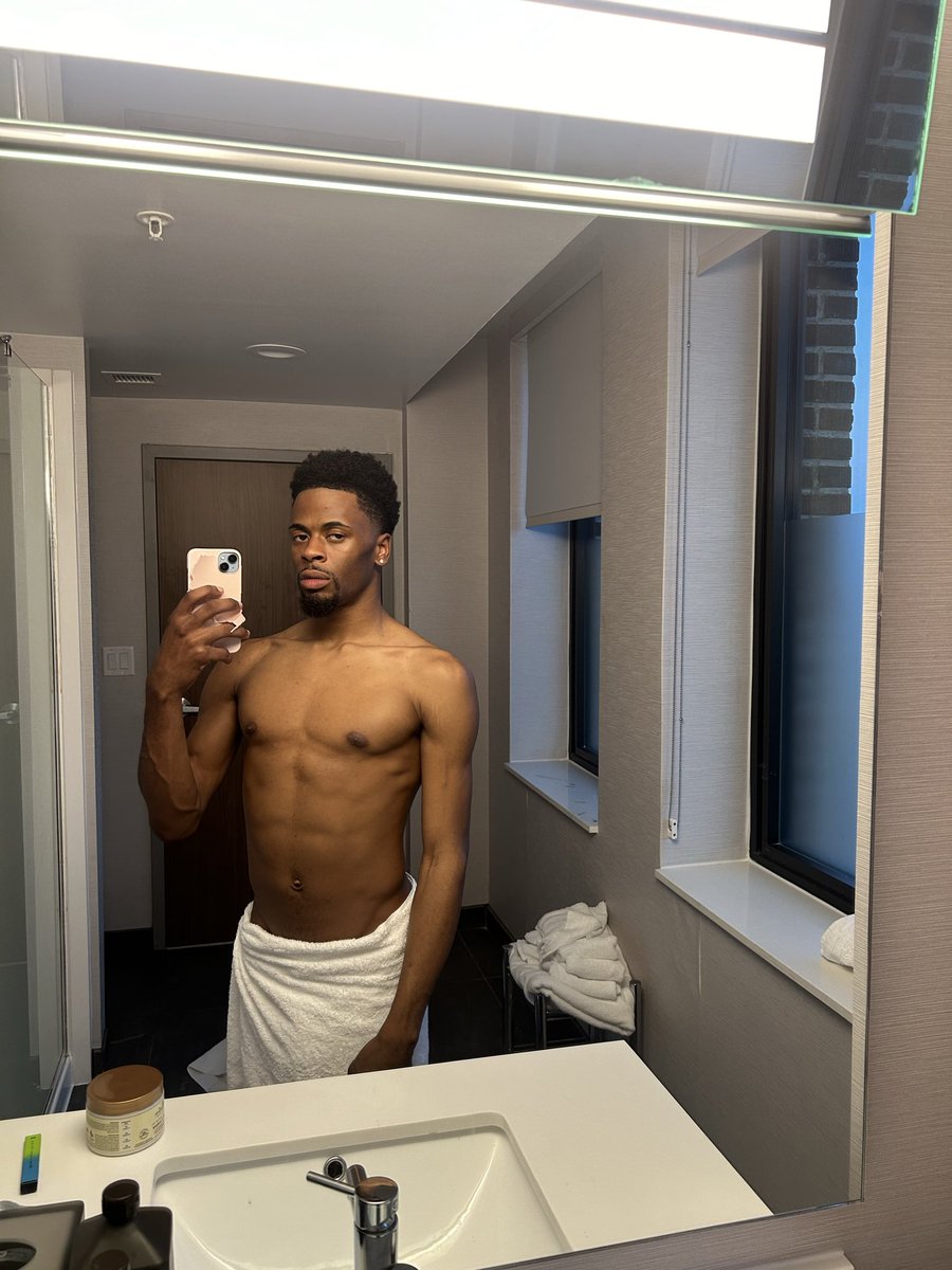 tayhefner2's tweet photo. https://t.co/B0lFU8DfCQ