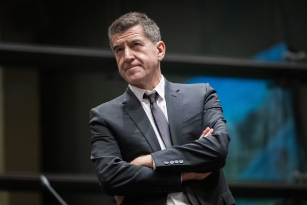 ecoanalitica's tweet photo. Un reciente reportaje The Wall Street Journal expone una movida inesperada: la contratación del banquero francés Matthieu Pigasse para reestructurar la gigantesca deuda soberana de #Venezuela, bajo la atenta mirada de Washington.

Abrimos hilo con los puntos claves🧵👇 https://t.co/UstTI1dtVl