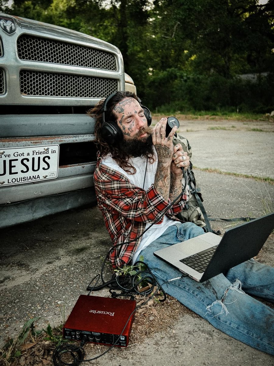 aandresito_'s tweet photo. Estoy seguro de q si Jesús viviese en nuestra época y predicase por soundcloud luciría como luce Scrim https://t.co/pGrXy8wtkh
