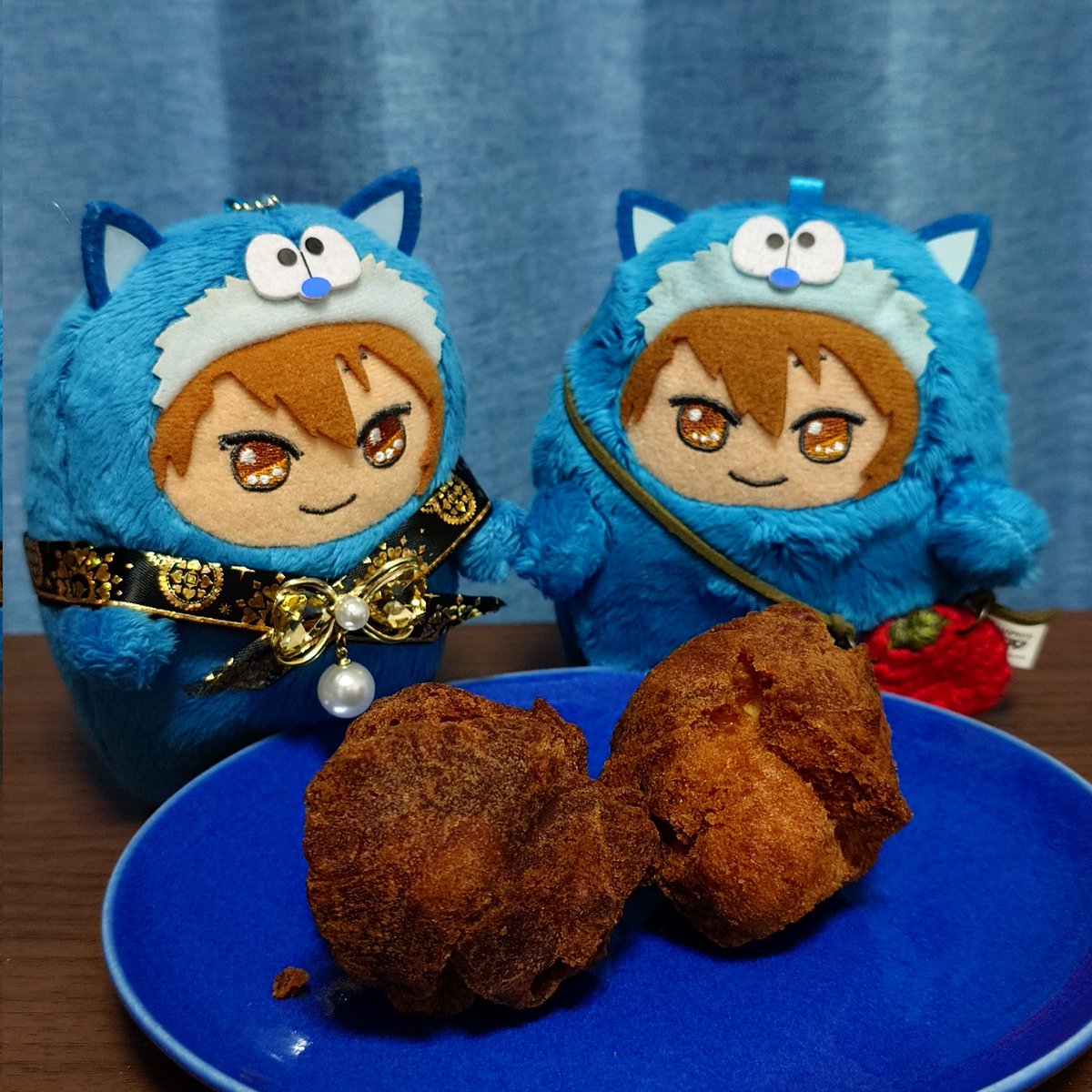 naoolaf1012's tweet photo. 今年もちょこっと覗けたの嬉しかったです😊
唐揚げではなくサーターアンダギーです笑（本当は３つ買ったんですけど、昨日1つ食べました）
モンつなさん美味しいね🥰 https://t.co/Q43EnHQRHg