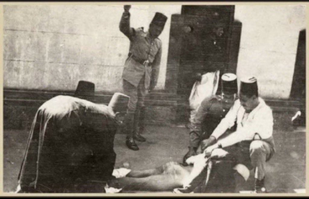 AM1265AM_'s tweet photo. @egypt_700 @KHA11556222 @KholodKhaIid واضح انك تتكلم عن بلدك مصر اللي مافيه دوله يالعالم الا ركبتها وركبتكم 
جل مصر تستعمر الاف السنين والمصري الخول صفر مقاومه ههه
لا وبعد مستعمر يطلع مستعمر والمصري غاضع 
هذا دليل انكم عبيd اصيليين فط العبوديه في كل شبر في بلدك اثر استعماري حتى خطى المجاري
حتى تشكلتم من الاسود لالوان https://t.co/jyFbptDUL6