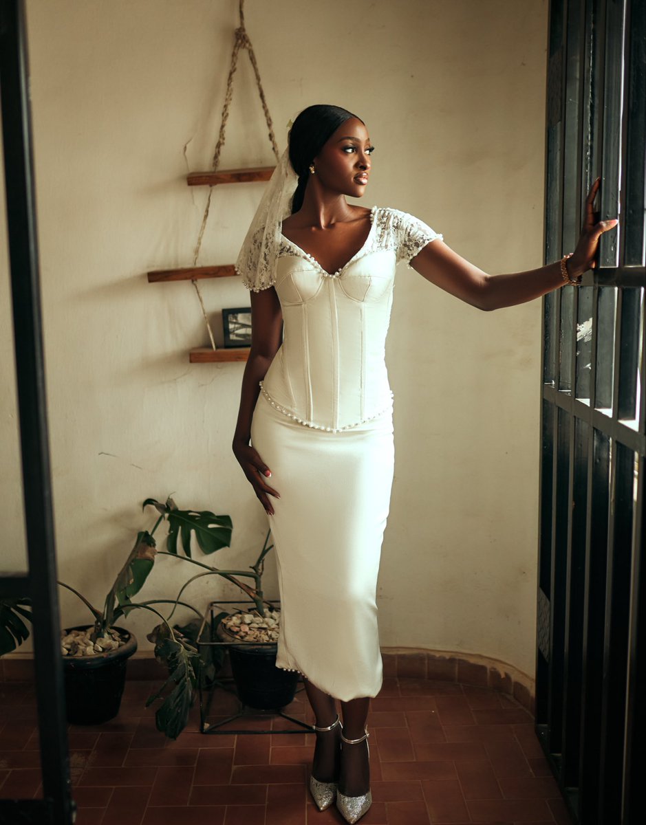 simtilinus's tweet photo. Civil wedding inspo
Dress by me 💖
.
.
#fashion https://t.co/qe1GMGmC3X