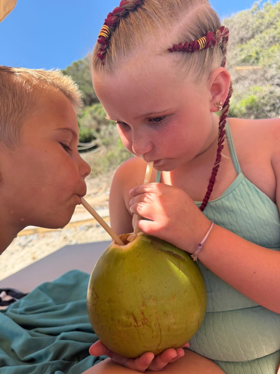 MvG180's tweet photo. 𝐅𝐚𝐦𝐢𝐥𝐲 𝐓𝐢𝐦𝐞 ☀️❤️ https://t.co/mpF9vi6Y5f