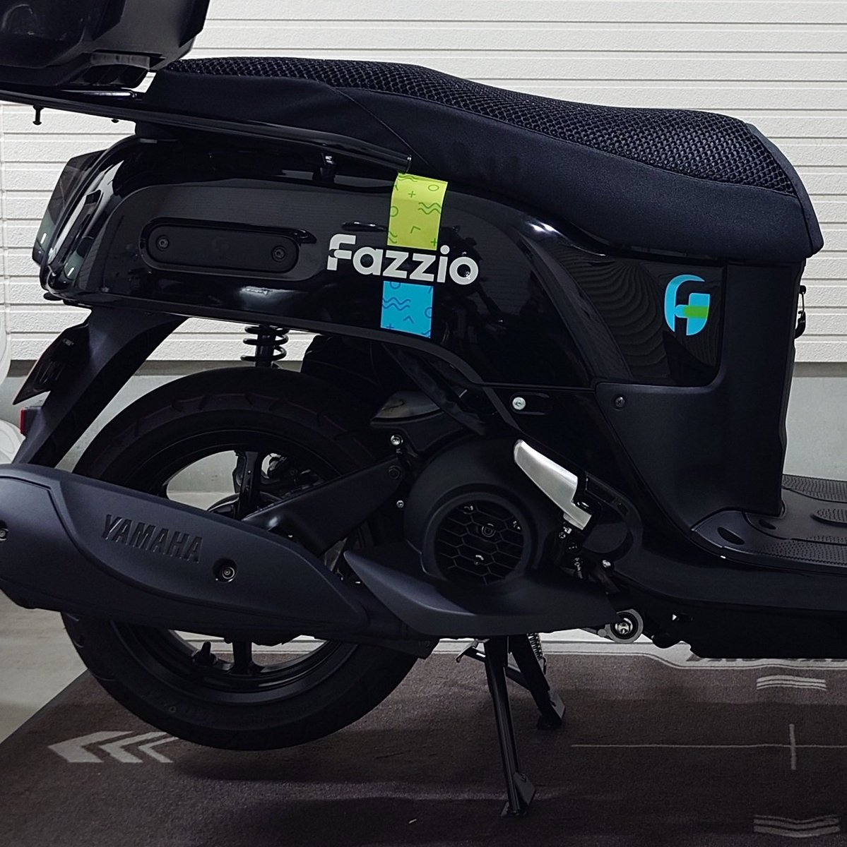 eIpsycongroo's tweet photo. グラフィック剥がしたった！
おじさんにポップさは要らんのだよ
「Fazzio」の白文字だけ貼り直そかな https://t.co/qXdHr0JRqJ
