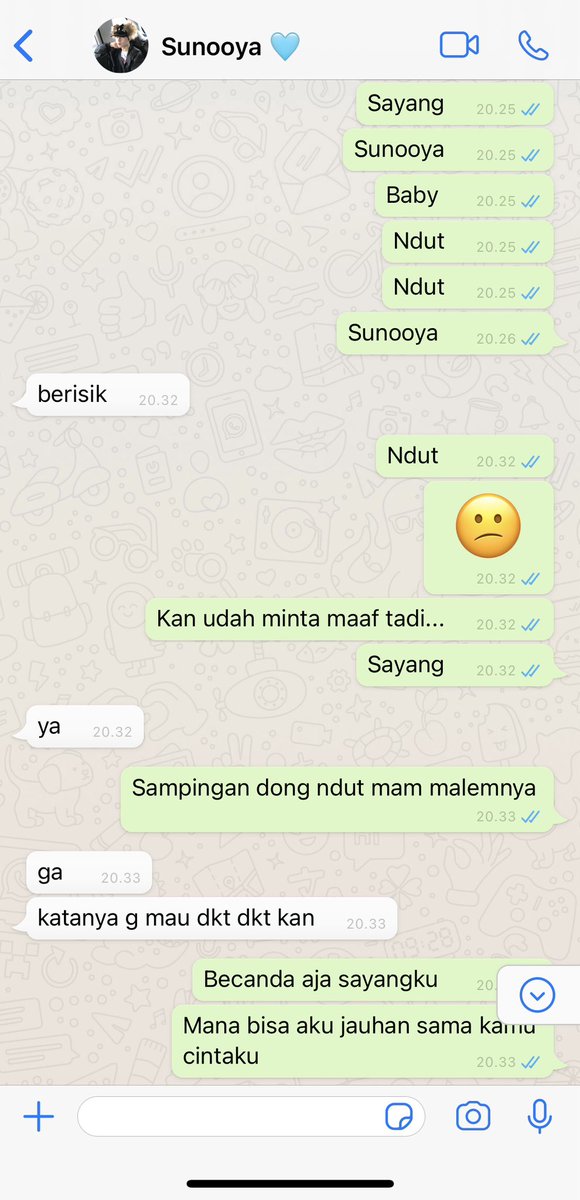 soilsatin's tweet photo. #sunsun, si dicuekin tuh. ๐น https://t.co/grn839DOcY