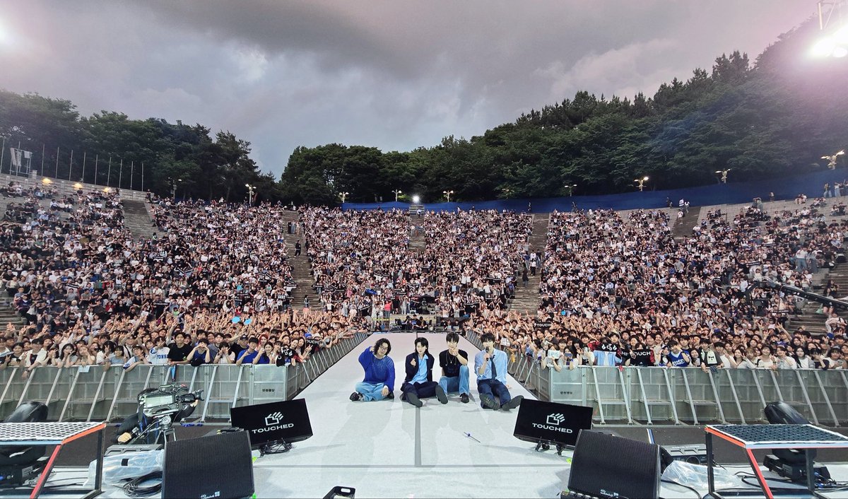 band_touched's tweet photo. 2026. 05. 28(THU)

연세대학교 개교 제141주년 무악대동제

#터치드 #TOUCHED 
#연세대학교 #무악대동제 https://t.co/8jZ4734MJr