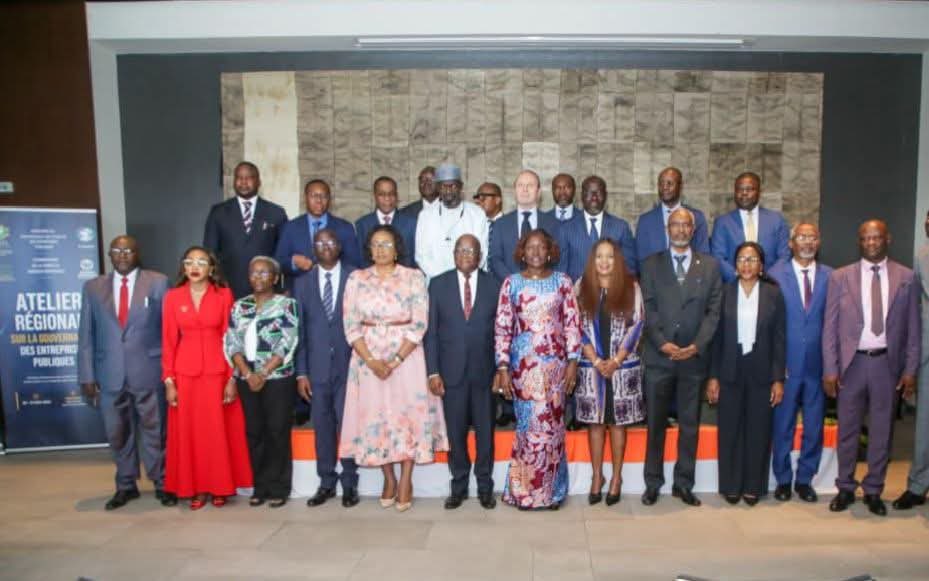 aid_ahmed_'s tweet photo. Je tiens à remercier Madame la Ministre du Portefeuille de l’État et des Entreprises Publiques de Côte d’Ivoire, le Directeur Général de la DGPE, la CEMAC et la Banque Mondiale pour cette invitation;reconnaissance des efforts du SEPE malgré sa création récente. https://t.co/m0zMDqWuq7
