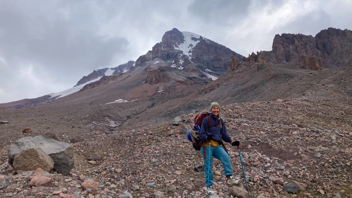 TheHALOTrust's tweet photo. Scaling the heights to support HALO's environmental work! 

HALO’s Zita Nazha is taking on Mount Sajama, Bolivia’s highest mountain, standing at an incredible elevation of 6542m. 🏔️

An avid gardener, known for collecting plants and growing vegetables wherever her work with HALO takes her, Zita’s love for nature means she is taking on this immense challenge to support HALO 🇱🇰 #SriLanka’s environmental projects. 

Large areas of coastal vegetation were destroyed in Sri Lanka’s civil war, and we’re working with local partners to restore vital mangrove forests. 

We’re also providing training in sustainable practices, climate awareness, the installation of solar panels and other initiatives to support local communities.

📅 The expedition starts on 17 July – exactly 50 days from now – with planning and training underway as the countdown begins.

🔗 Support Zita here – every donation helps the rehabilitation of precious natural resources impacted by conflict: https://t.co/Ad7twVPDor