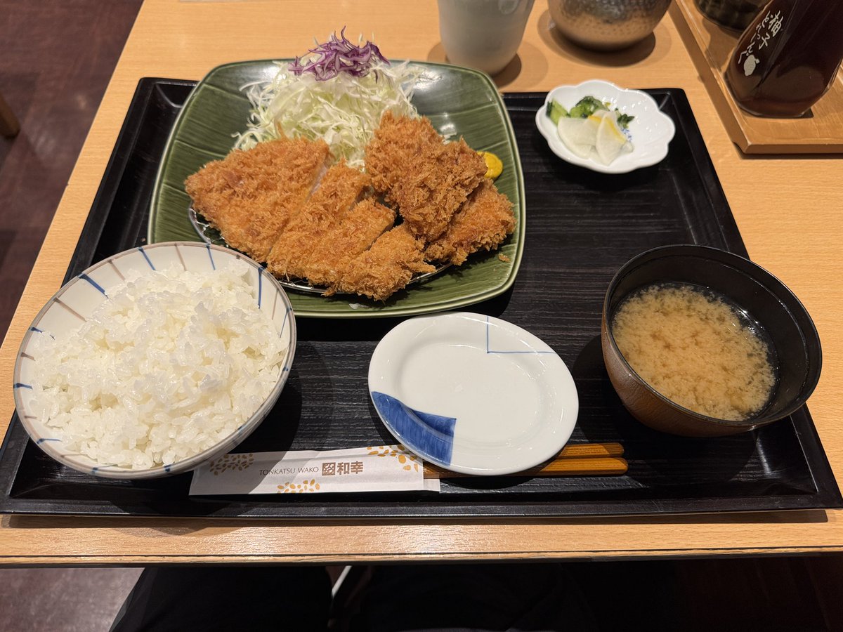 bkmago1's tweet photo. 今日の夕食は和幸のヒレロースト定食です https://t.co/15TXMOYB95