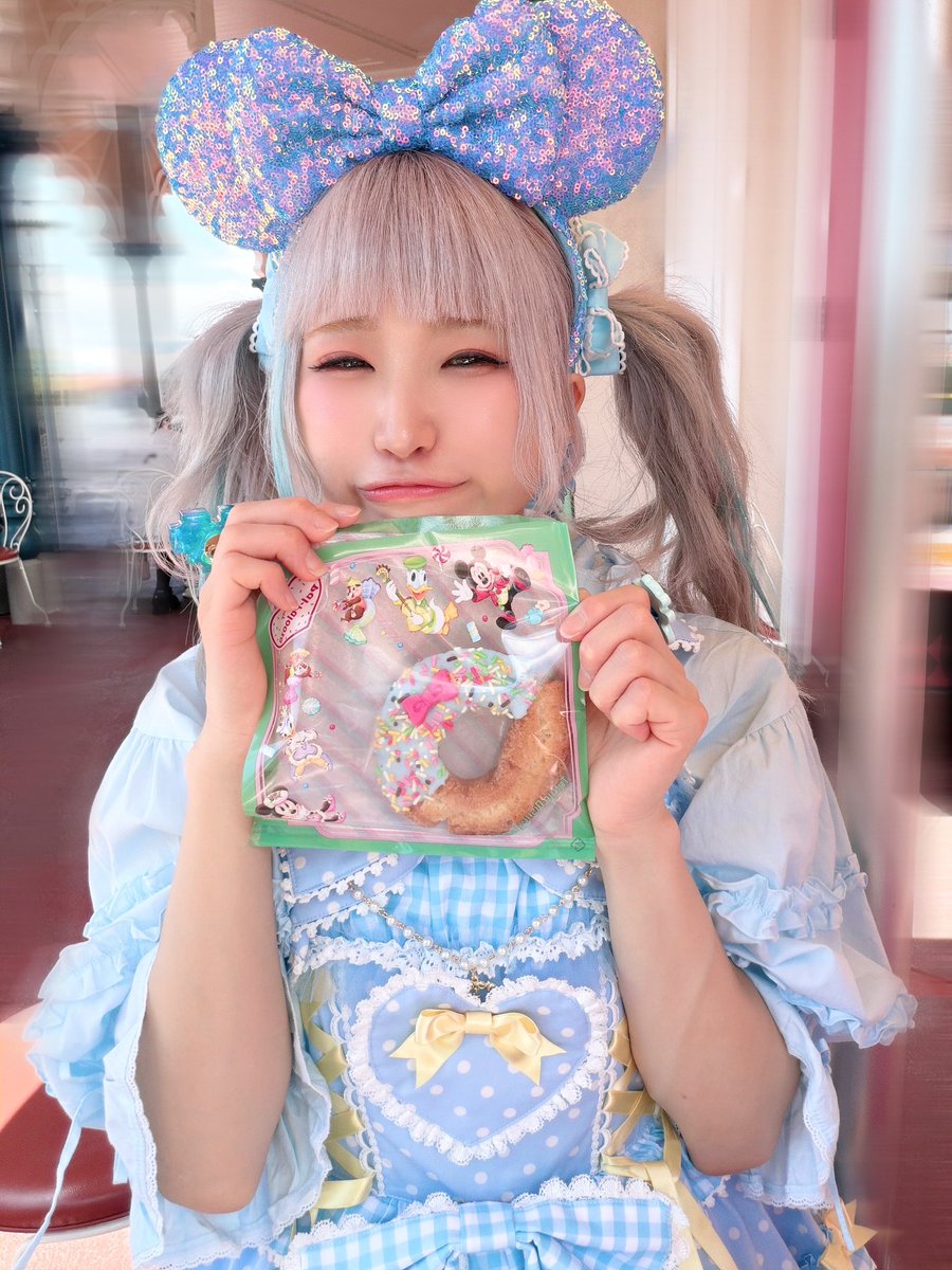 hearts_shake's tweet photo. 🩷🐟🦴　@nanashi7nd   🐟🦴💙

とっってもかわいいめあちゃんと
夢の国でーとしてきたのϵ( 'Θ' )϶♡

にちよーびにお話し
たくさんきいてくれるଘ( ੭ ॑꒳ ॑)੭*.°💙？ https://t.co/wdYBY3w4SU