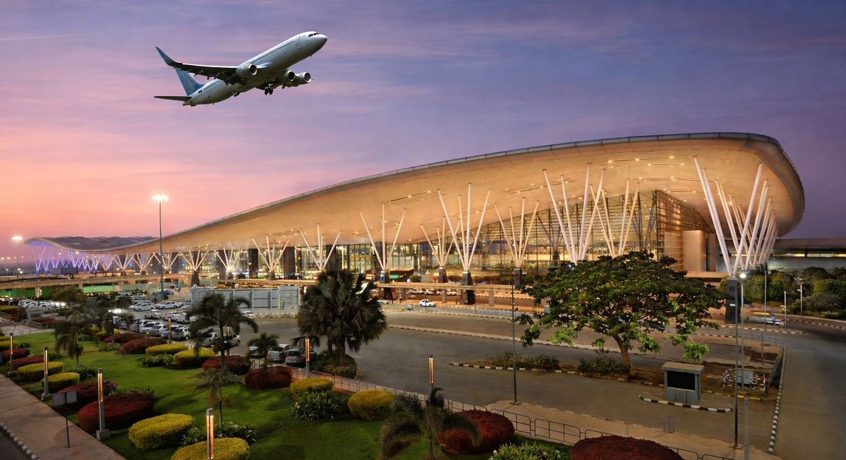 IndianTechGuide's tweet photo. 🚨 Bengaluru's Kempegowda airport overtakes Mumbai as India's No. 2 domestic airport in April 2026. 🤯 https://t.co/nY1dNx6aS1