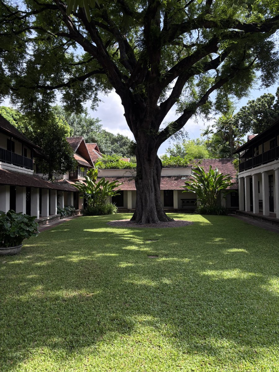 alanlchr's tweet photo. Escape from hectic to tranquil 🍃

📍 Tamarind Village Chiang Mai

หลีกหนีความวุ่นวาย เงียบ สงบ ใจกลางเมือง

แทมมารีน วิลเลจ เชียงใหม่

#Tamarindvillage #Chiangmai #เชียงใหม่ #Adayinchiangmai https://t.co/Ujw2fqDuSh