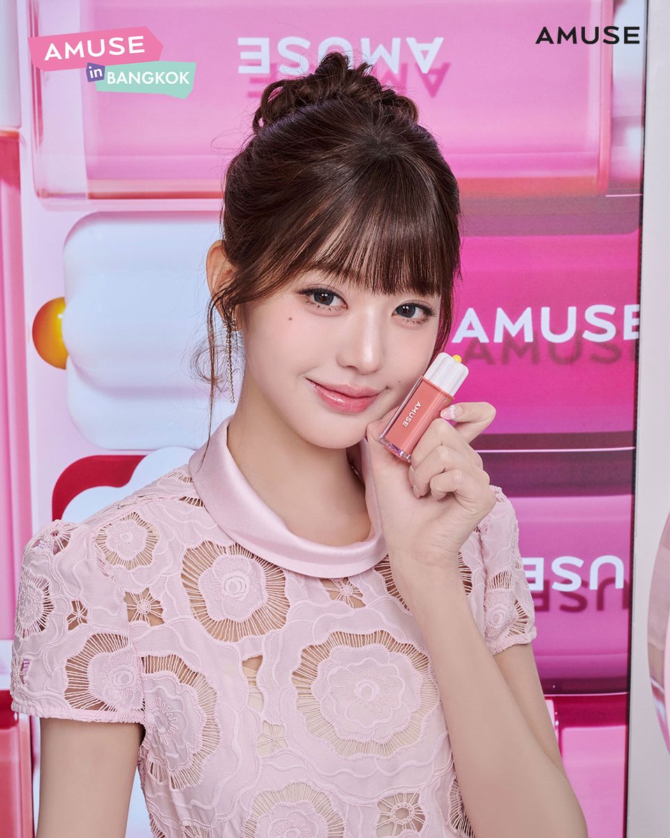 AmuseTHofficial's tweet photo. 𝗔𝗠𝗨𝗦𝗘 𝗚𝗶𝗿𝗹 <𝗝𝗮𝗻𝗴 𝗪𝗼𝗻𝘆𝗼𝘂𝗻𝗴'𝘀 𝗣𝗶𝗰𝗸>💄

• BASE — Airy Pore Cover Cushion
• LIP — Dew Tint 06 Fig Dew + Banana Lip Oil 04 Juicy Peach

📍 ช้อปเลยที่ร้าน AMUSE เซ็นทรัลเวิลด์ ชั้น 2

#AMUSEThailand #AMUSExJangWonyoung #AMUSEinBangkok https://t.co/ZogfxF5950