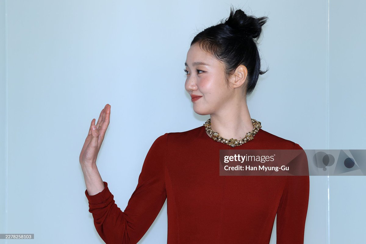 anarggd's tweet photo. #KIMGOEUN #김고은 #CHANELMetiersdArt #CHANELinSeoul https://t.co/Fc7qYt9393