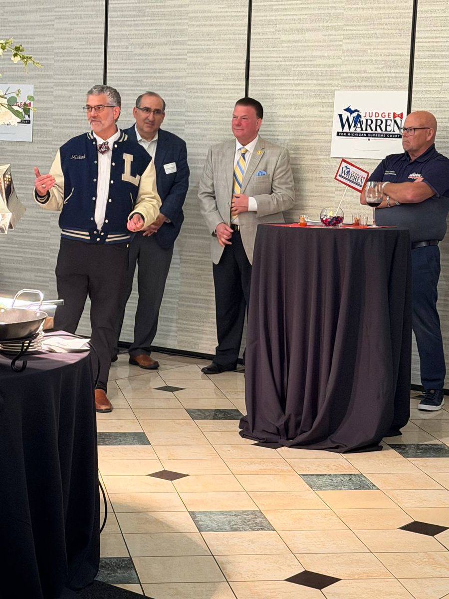 WarrenforMI's tweet photo. Humbled and blessed by the incredible support in Macomb last night for Judge Michael Warren.

Thank you to Macomb County Prosecutor @PeterLucido , Justice @DavidFViviano , our Host Committee, and everyone helping share why this Michigan Supreme Court seat matters. https://t.co/zbhAU8MX3h