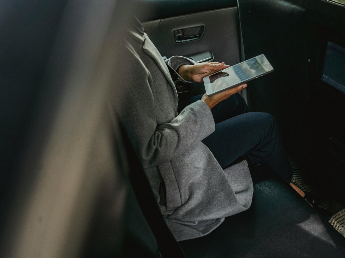 ExecutiveGt's tweet photo. Whether for airport transfers, executive travel, special occasions, or private journeys, travel in luxury with experienced chauffeurs and meticulously maintained vehicles tailored to your schedule.

https://t.co/QGNaxxyIO8

#PremiumCarService #LuxuryTravel #ExecutiveTravel #Cars https://t.co/PQtQbIkYuk