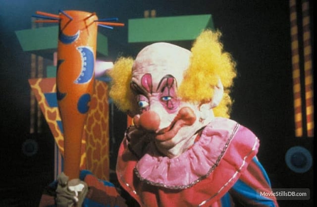 RetroReminiscer's tweet photo. Behind the scenes photos from the filming of KILLER KLOWNS FROM OUTER SPACE (1988). https://t.co/YqIG5ZYSN7