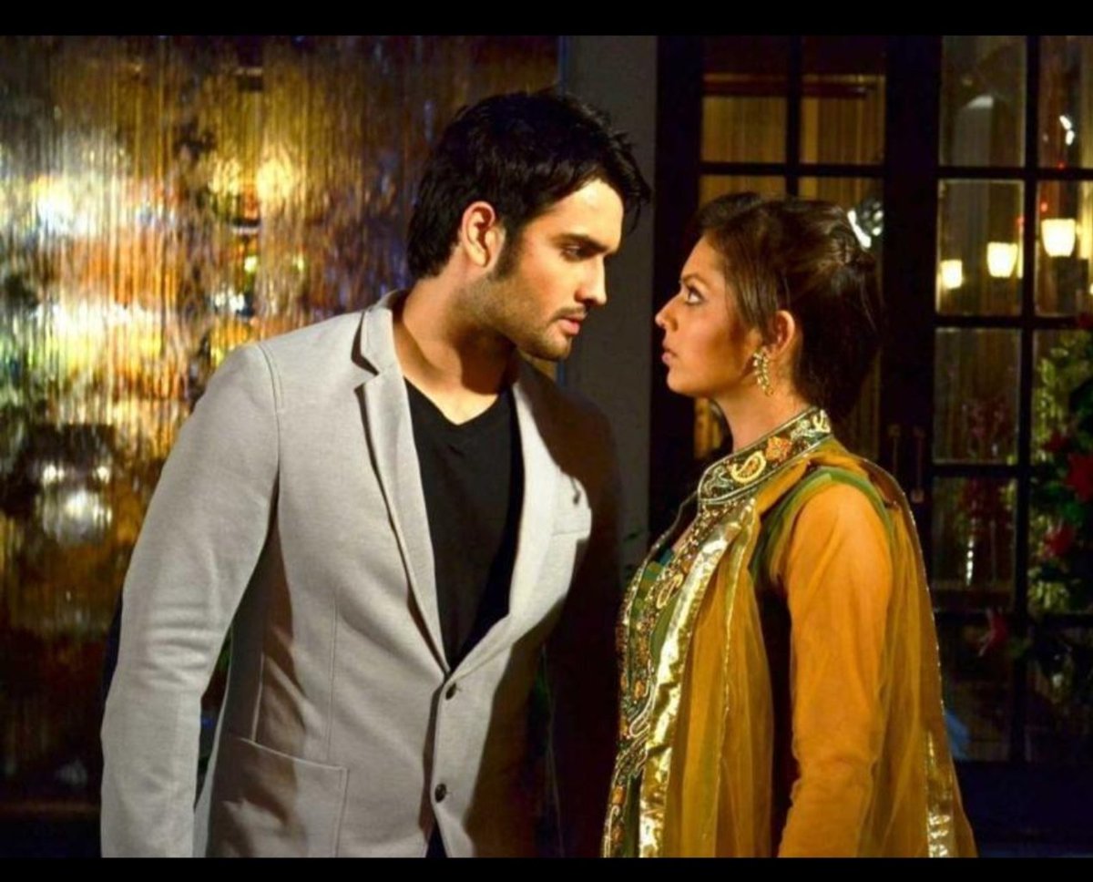 VivianDsena01's tweet photo. 14 years of Madhubala… and the love still feels exactly the same. ❤️

Thank you for keeping RK & Madhubala alive in your hearts all these years, for every trend, every memory, and all the endless love you continue to shower even today.

Your loyalty and support truly mean the world to me. Forever grateful 🤍🤗

#14YrsOfMEIEJ

14 YRS OF ETERNAL RISHBALA